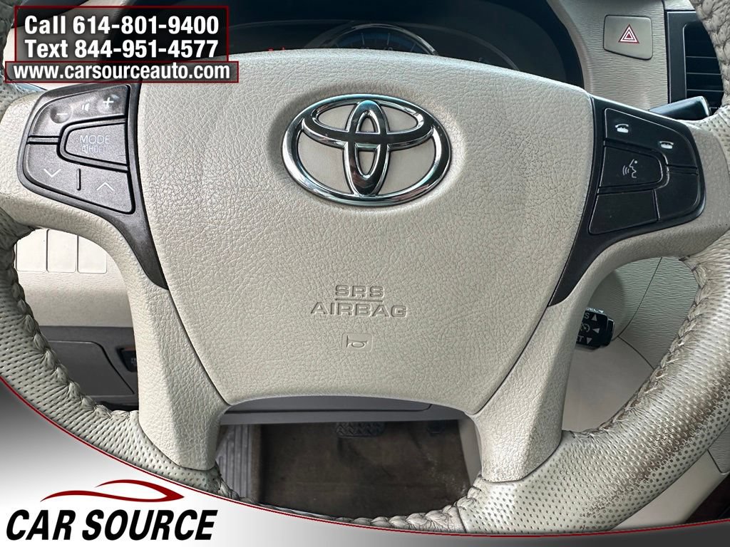 Used 2013 Toyota Sienna XLE AWD/4WD image 18