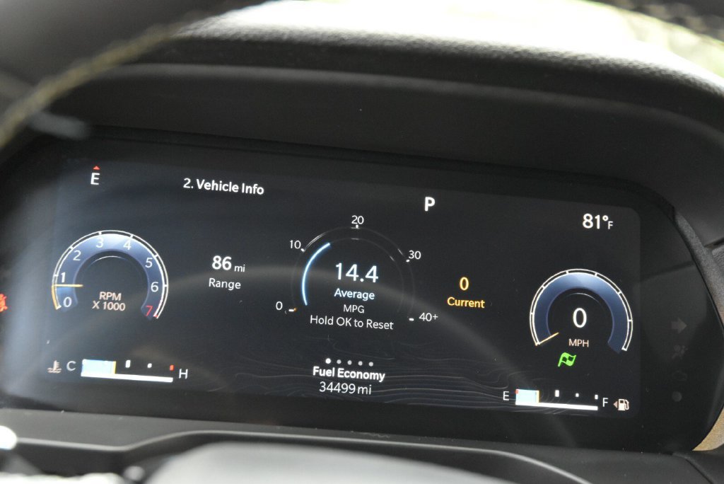 Used 2023 Jeep Grand Cherokee Altitude AWD/4WD image 15