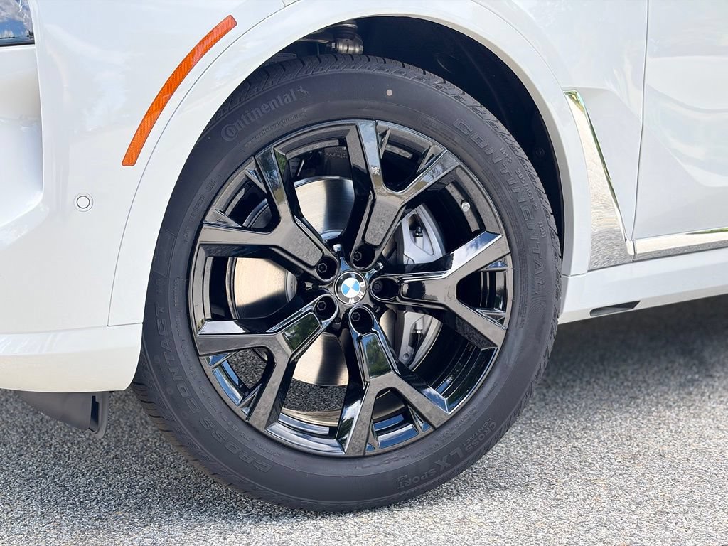 New 2027 BMW X7 xDrive40i AWD/4WD image 2