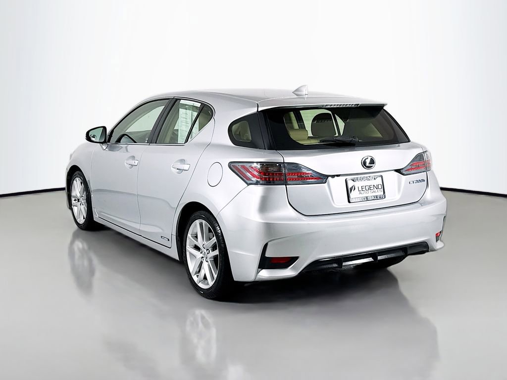 Used 2016 Lexus CT 200h w/ Seat Comfort Package FWD image 8