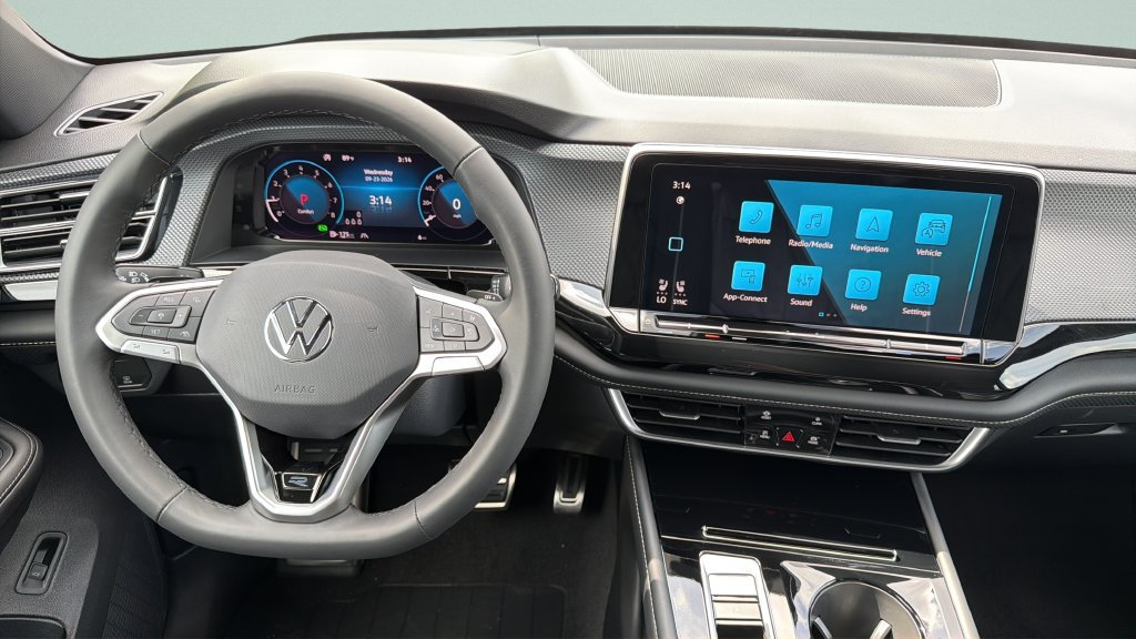 New 2026 Volkswagen Atlas Cross Sport SEL Premium R-Line AWD/4WD image 17