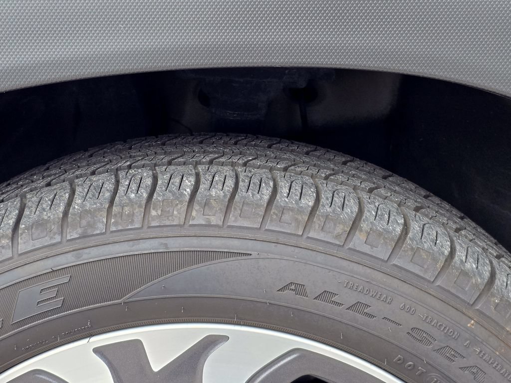 Used 2023 Subaru Ascent Limited AWD/4WD image 30