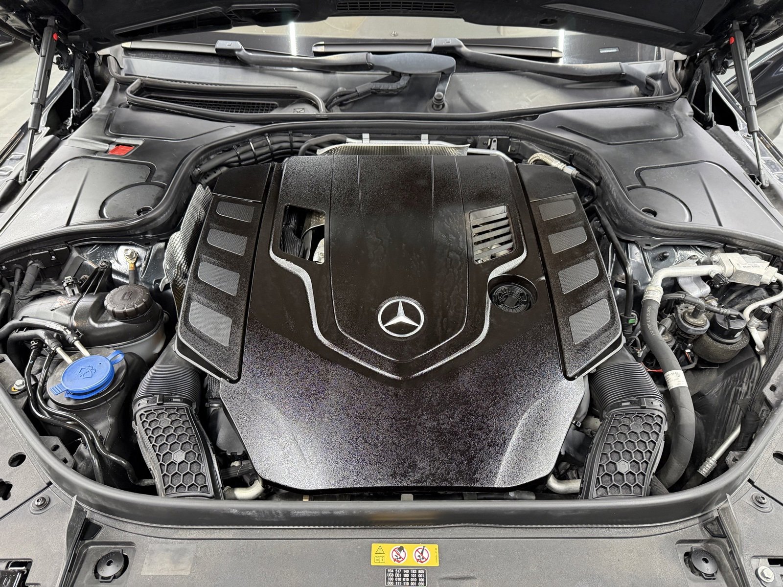 Used 2019 Mercedes-Benz S 560 Sedan image 27