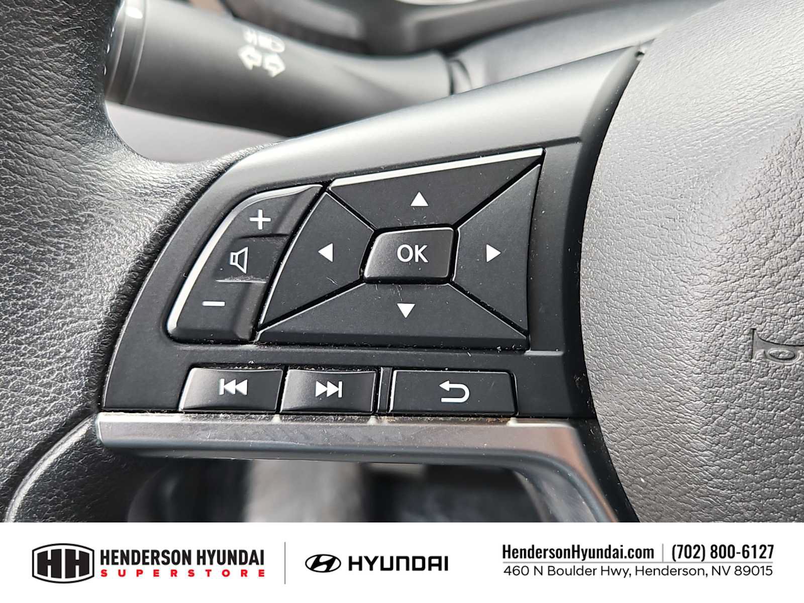 Used 2024 Nissan Sentra SV FWD image 23