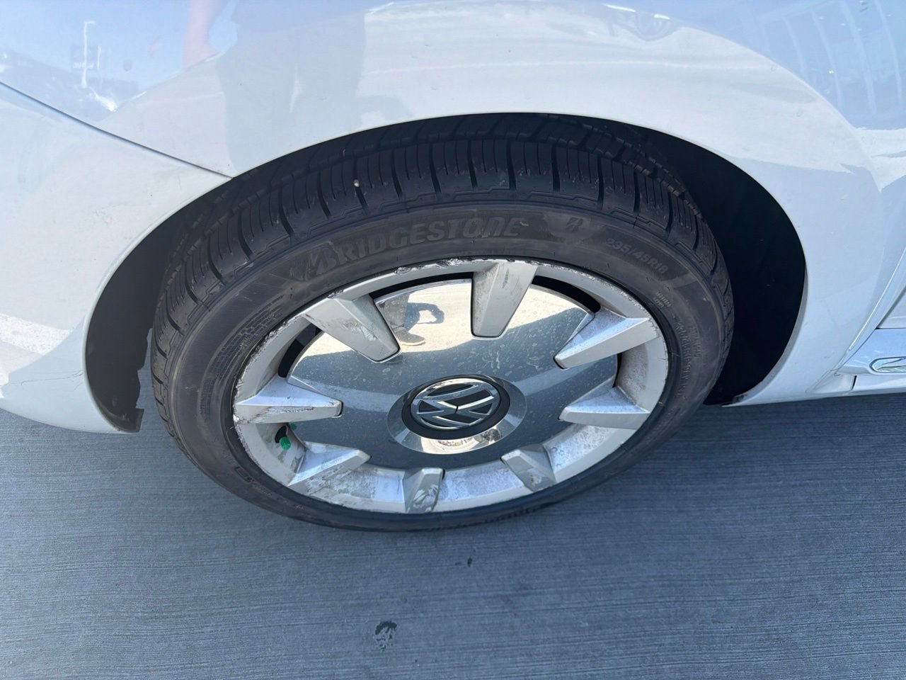 Used 2018 Volkswagen Beetle 2.0T SE FWD image 9