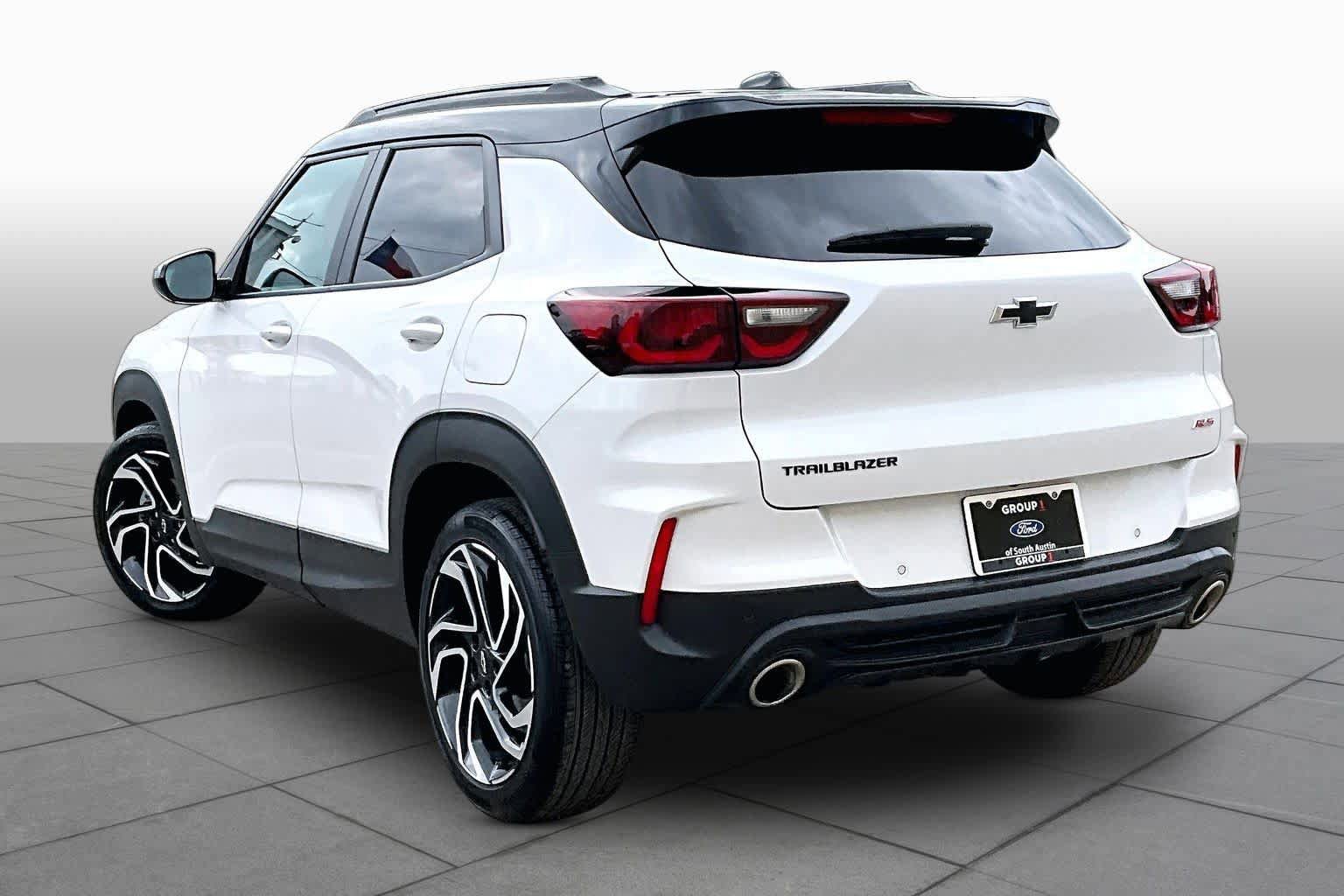 Used 2025 Chevrolet TrailBlazer RS w/ Convenience Package image 12