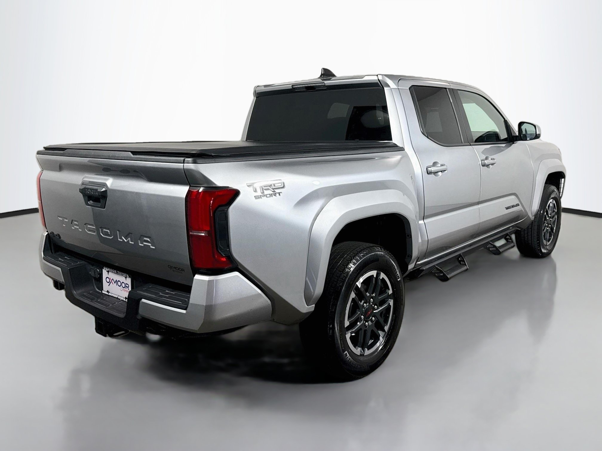 Certified 2025 Toyota Tacoma TRD Sport AWD/4WD image 6