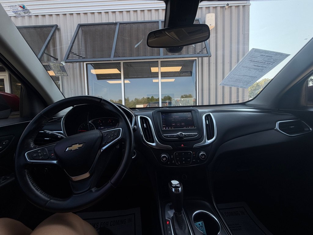 Used 2021 Chevrolet Equinox LT AWD/4WD image 9