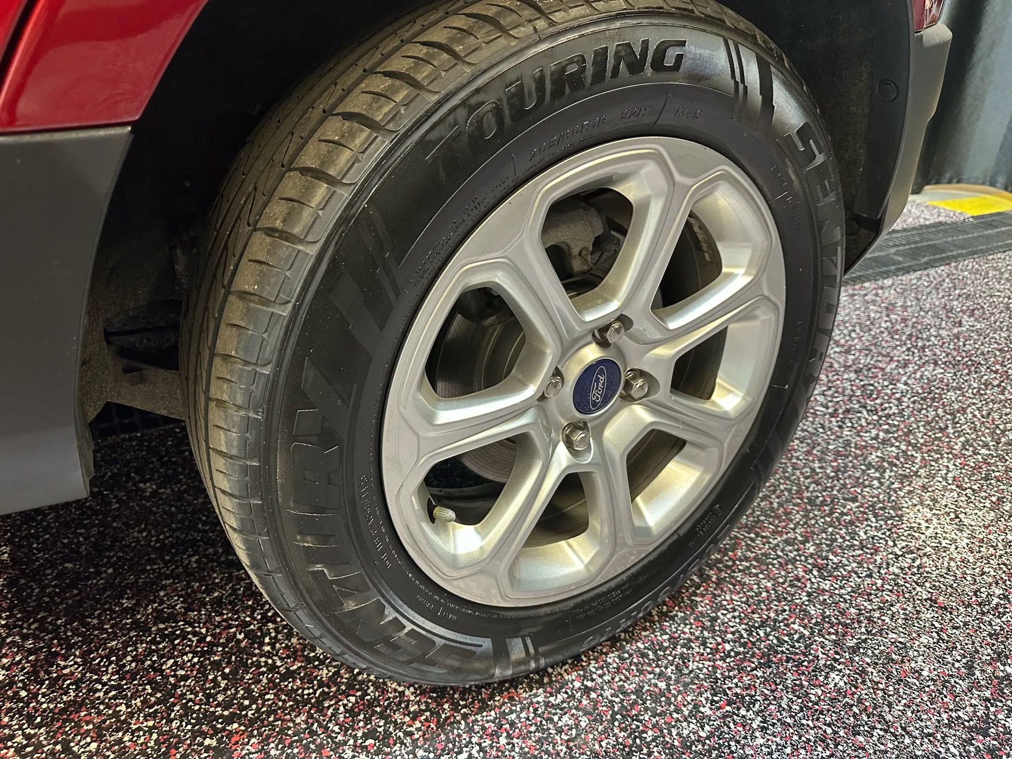 Used 2019 Ford EcoSport SE w/ SE Convenience Package image 34
