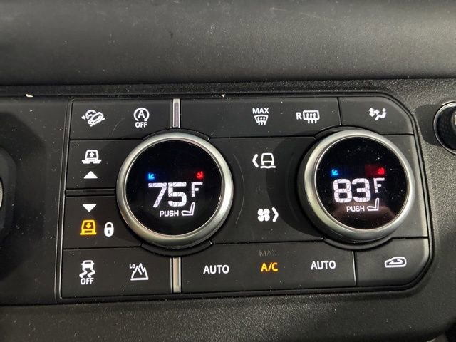 Used 2024 Land Rover Defender 110 S image 27