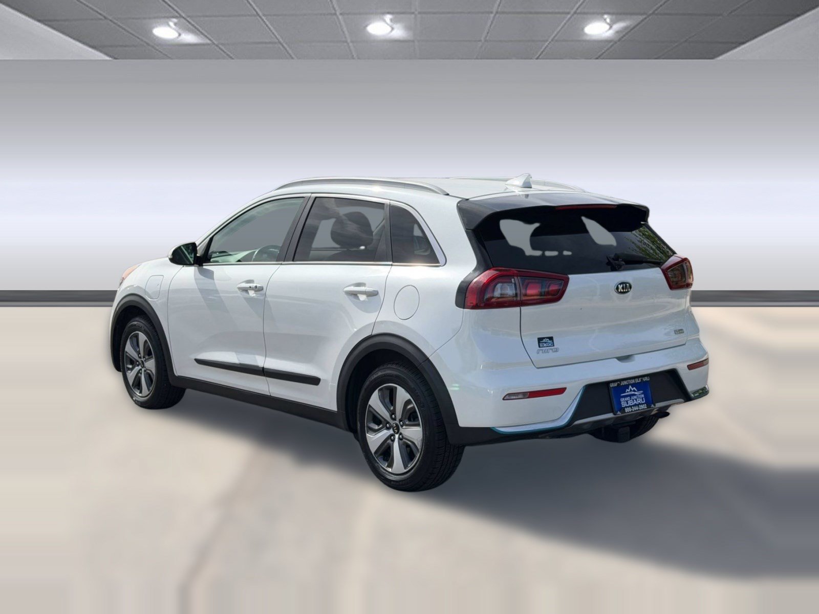 Used 2019 Kia Niro EX FWD image 3
