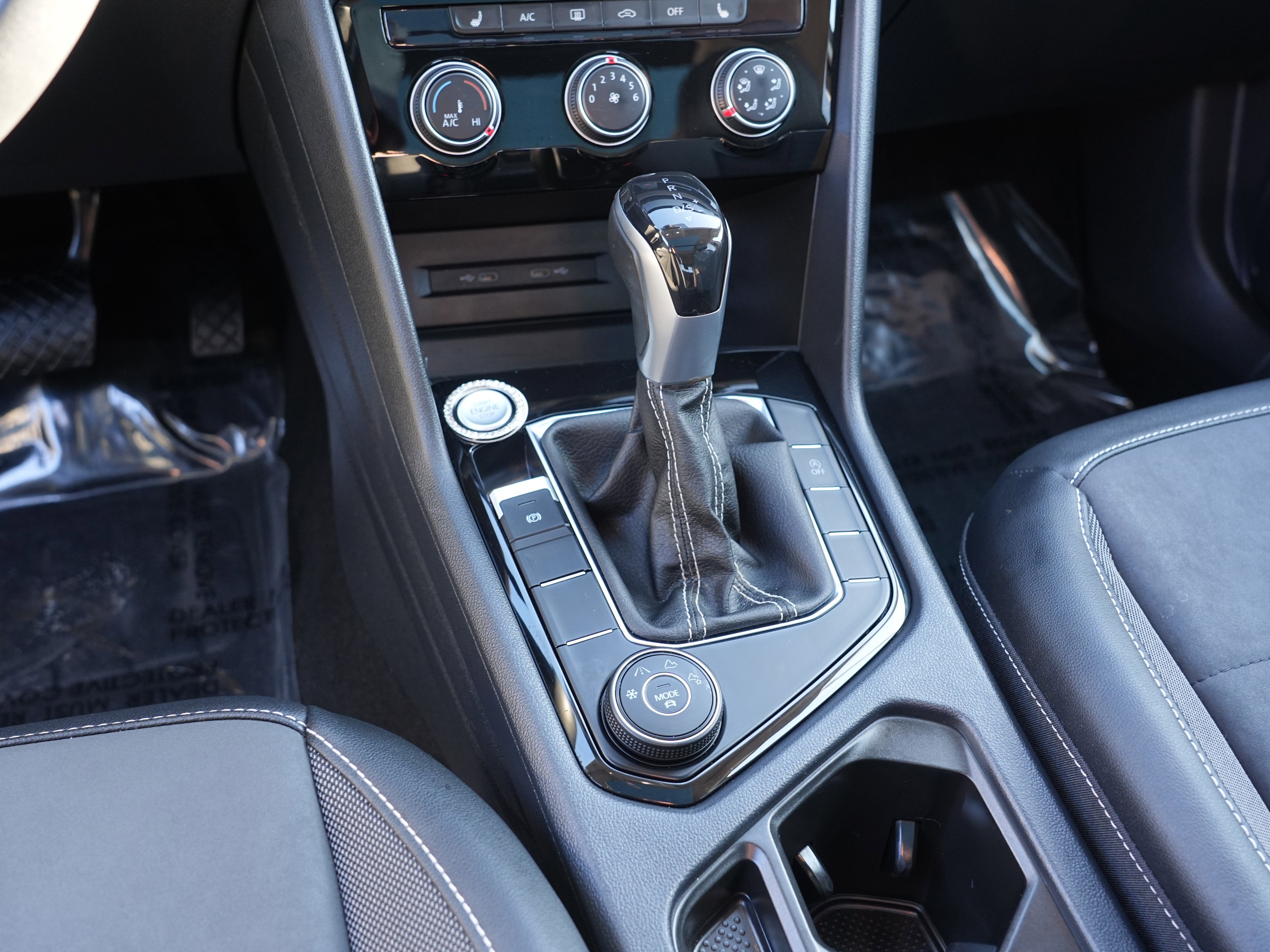 Used 2023 Volkswagen Taos SE image 27