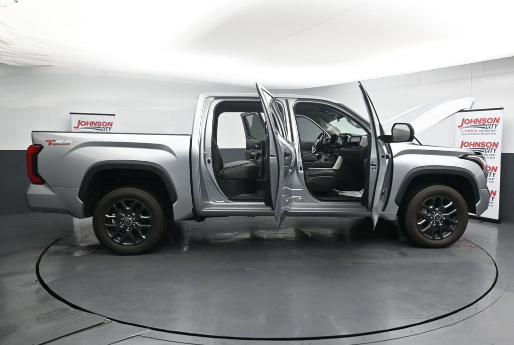 Used 2023 Toyota Tundra SR5 AWD/4WD image 41