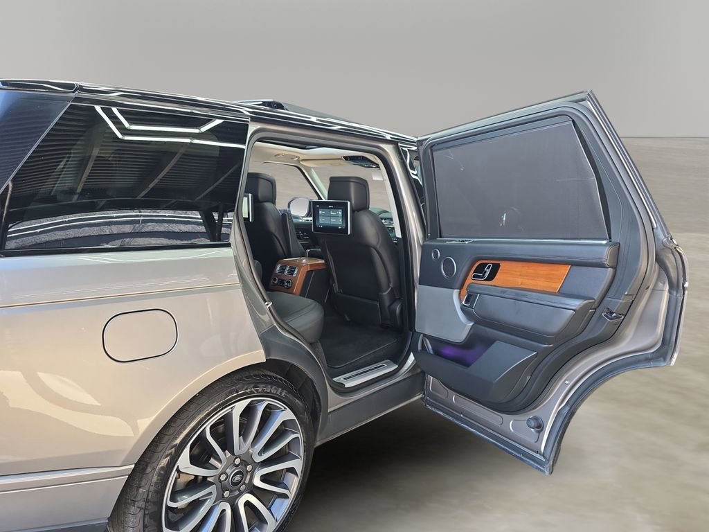 Used 2018 Land Rover Range Rover Long Wheelbase Supercharged image 22