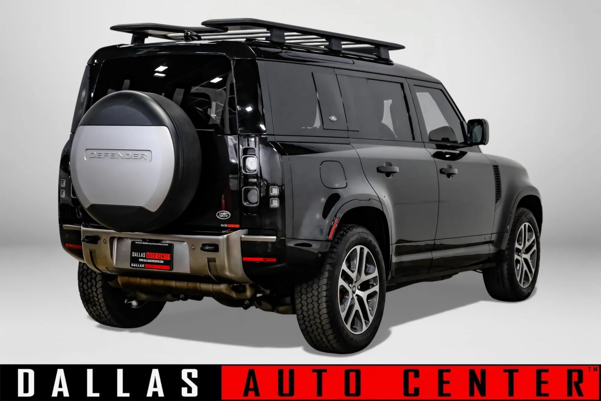 Used 2021 Land Rover Defender 110 X AWD/4WD image 4