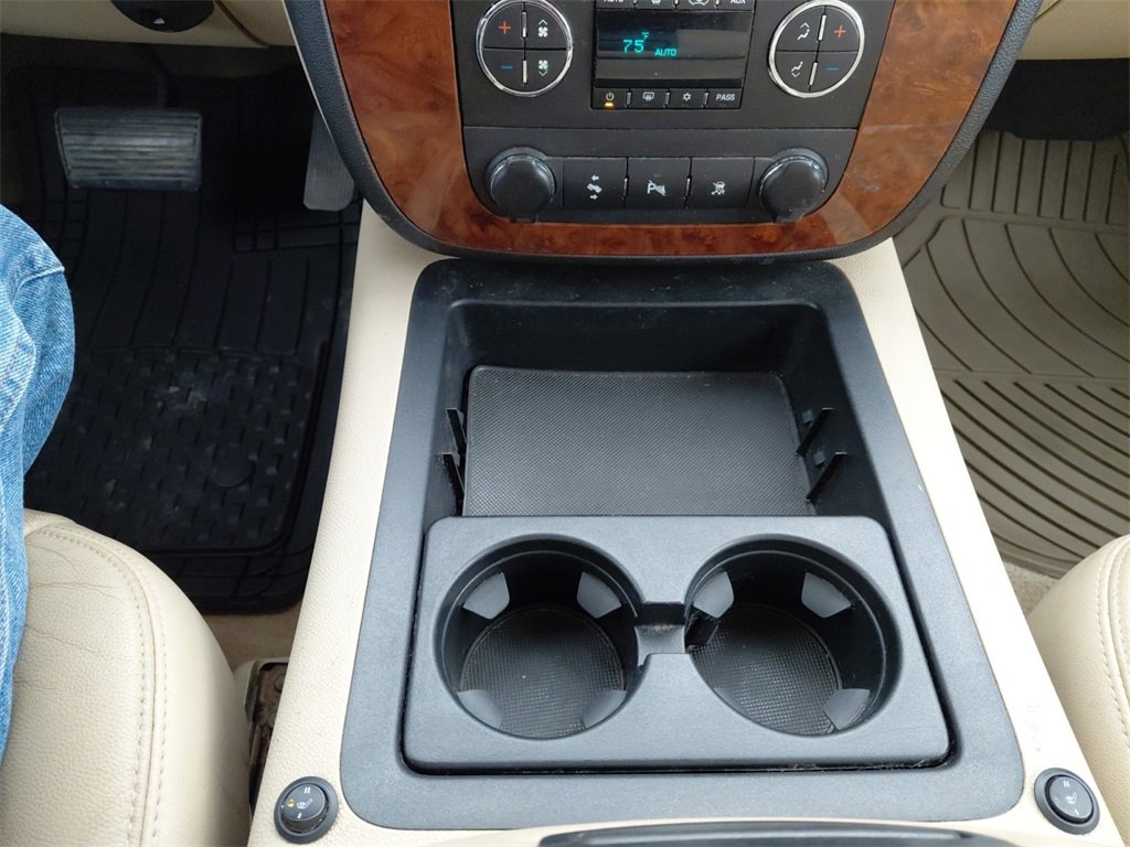 Used 2008 Chevrolet Suburban LT w/ LT Preferred Equipment Group image 33