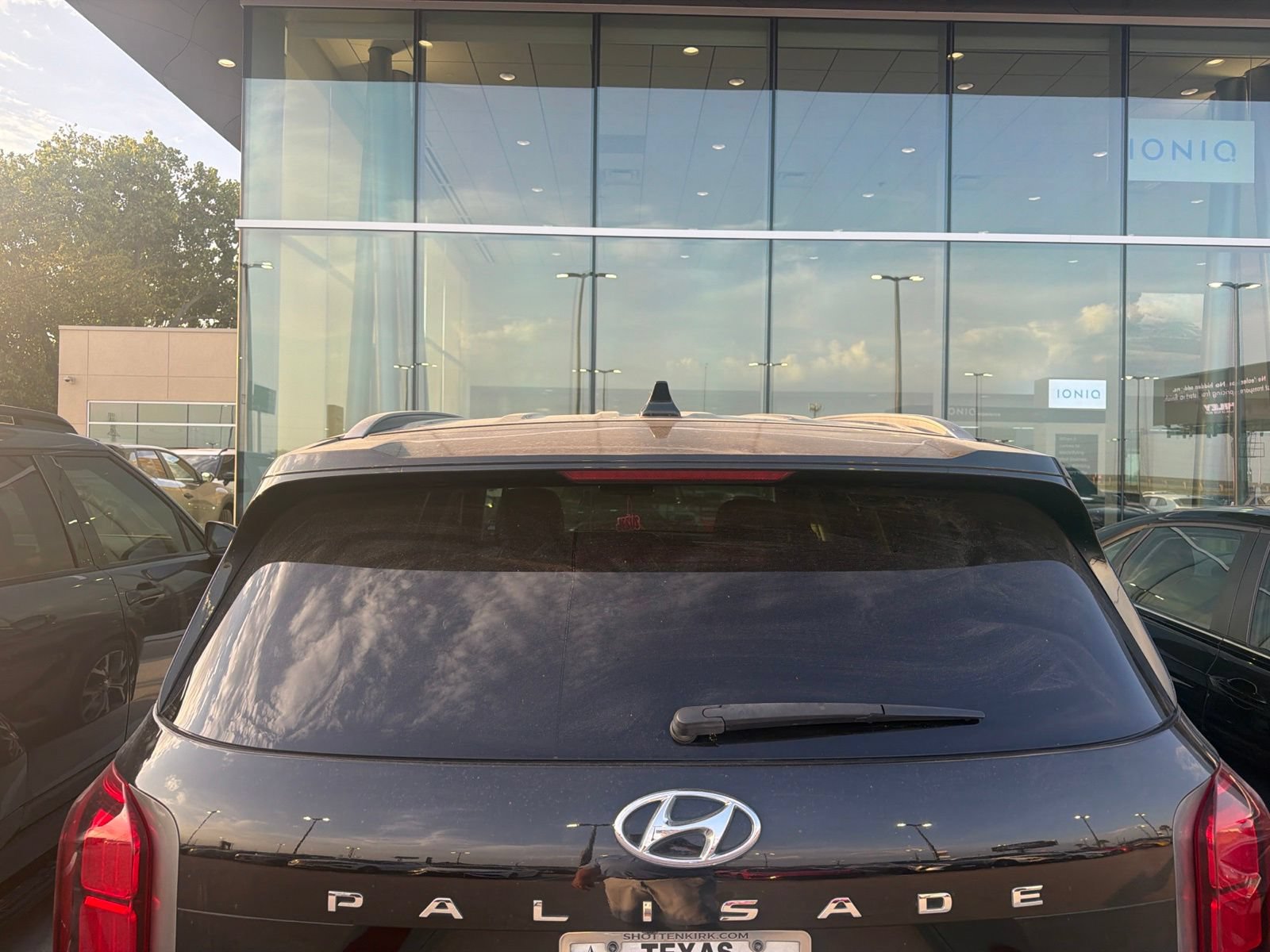 Used 2021 Hyundai Palisade SEL w/ Premium Package FWD image 5