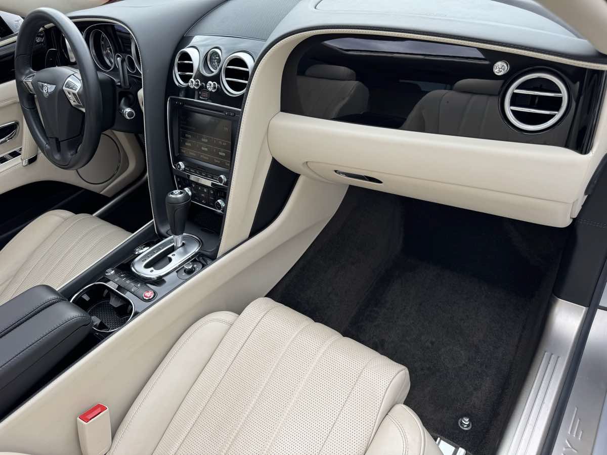 Used 2015 Bentley Flying Spur V8 AWD/4WD image 23