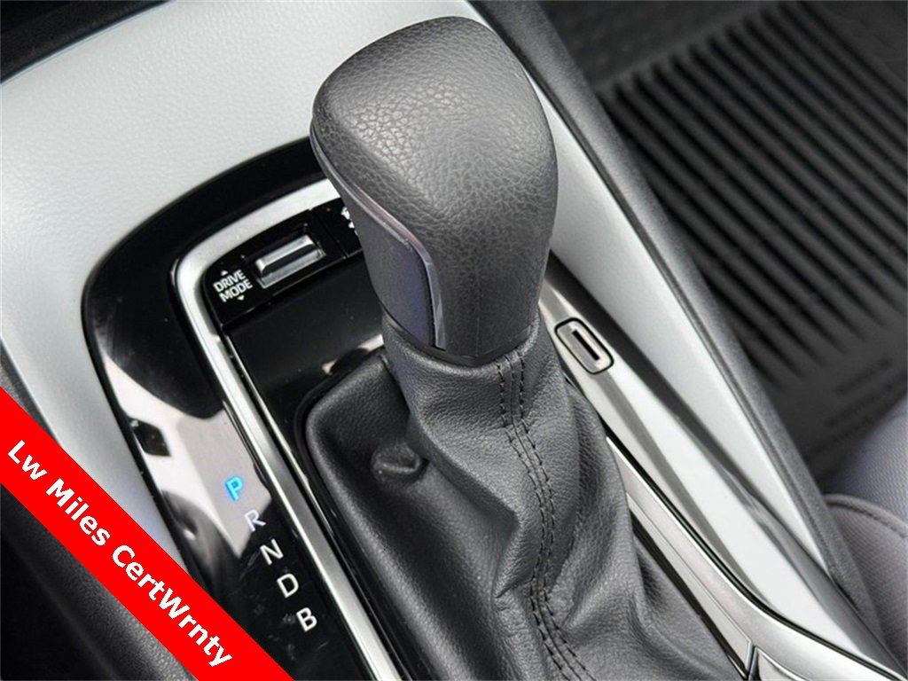 Used 2024 Toyota Corolla SE image 27