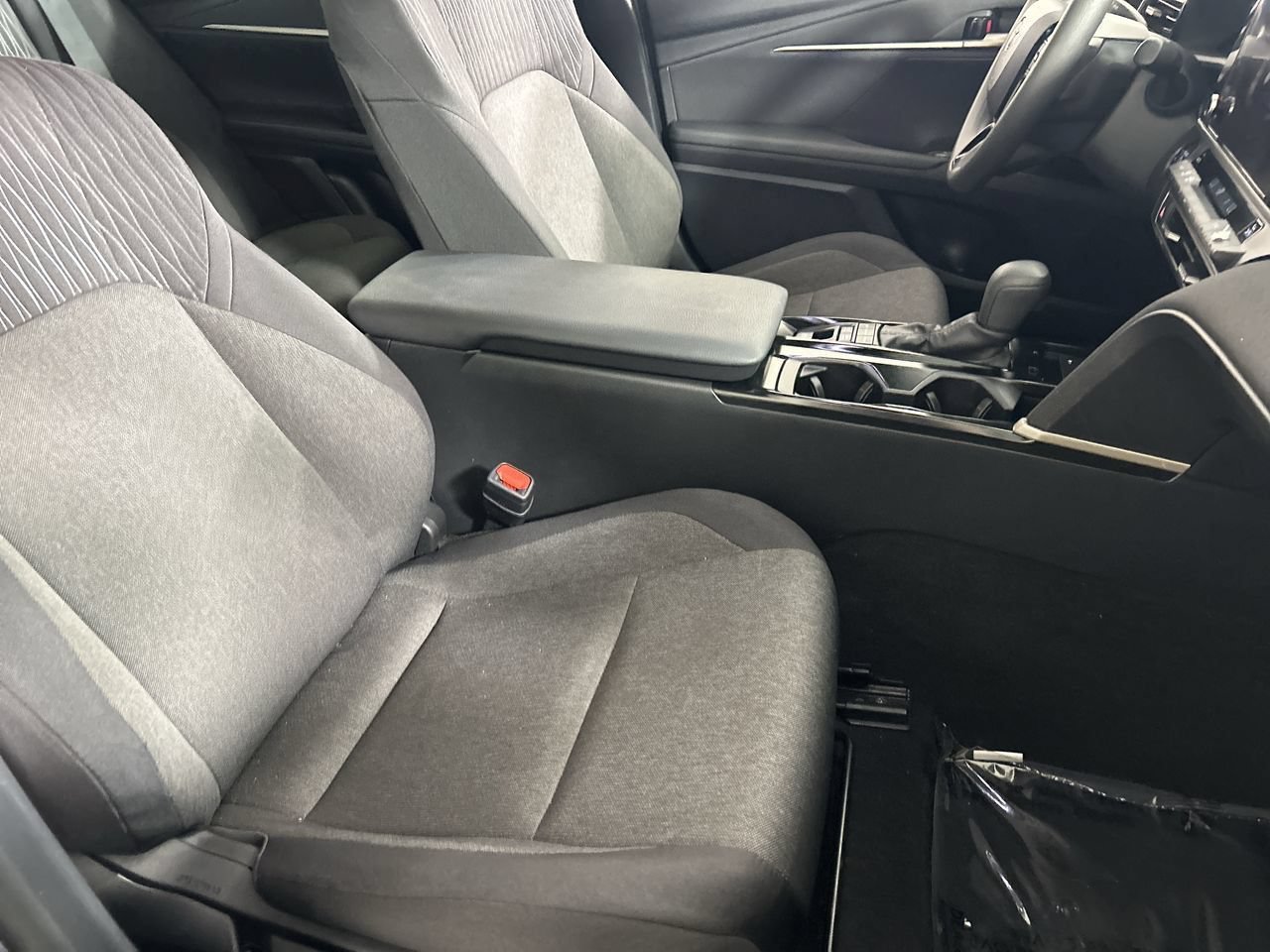 Used 2025 Toyota Camry LE FWD image 26