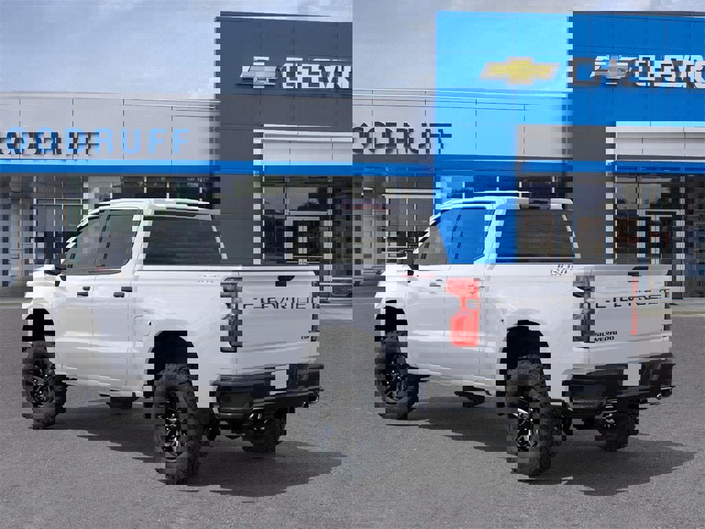 New 2026 Chevrolet Silverado 1500 Custom Trail Boss w/ LPO, Dark Essentials Package image 3