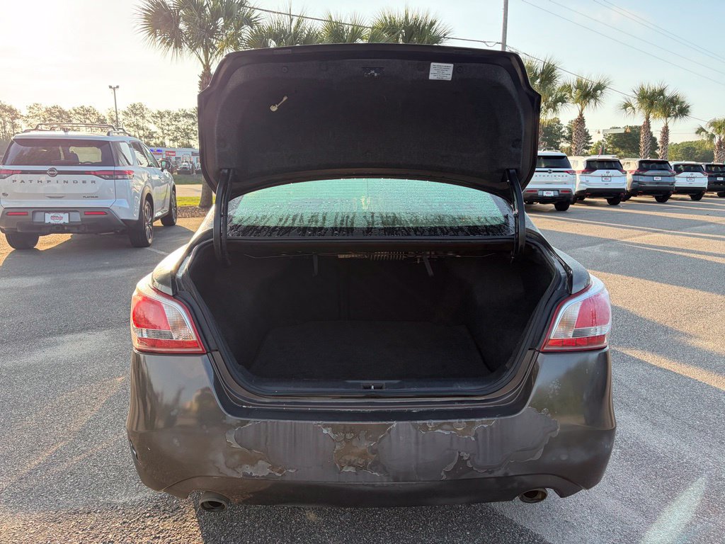 Used 2013 Nissan Altima 3.5 SL w/ Technology Pkg FWD image 5