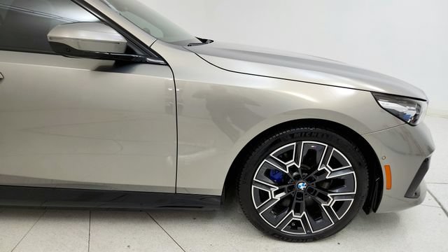 Used 2026 BMW i5 eDrive40 w/ M Sport Package RWD image 21