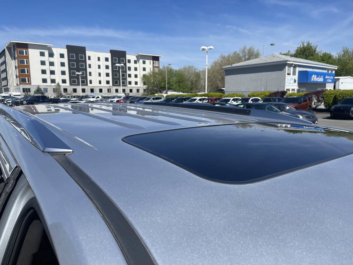 Used 2019 Cadillac Escalade Platinum image 29