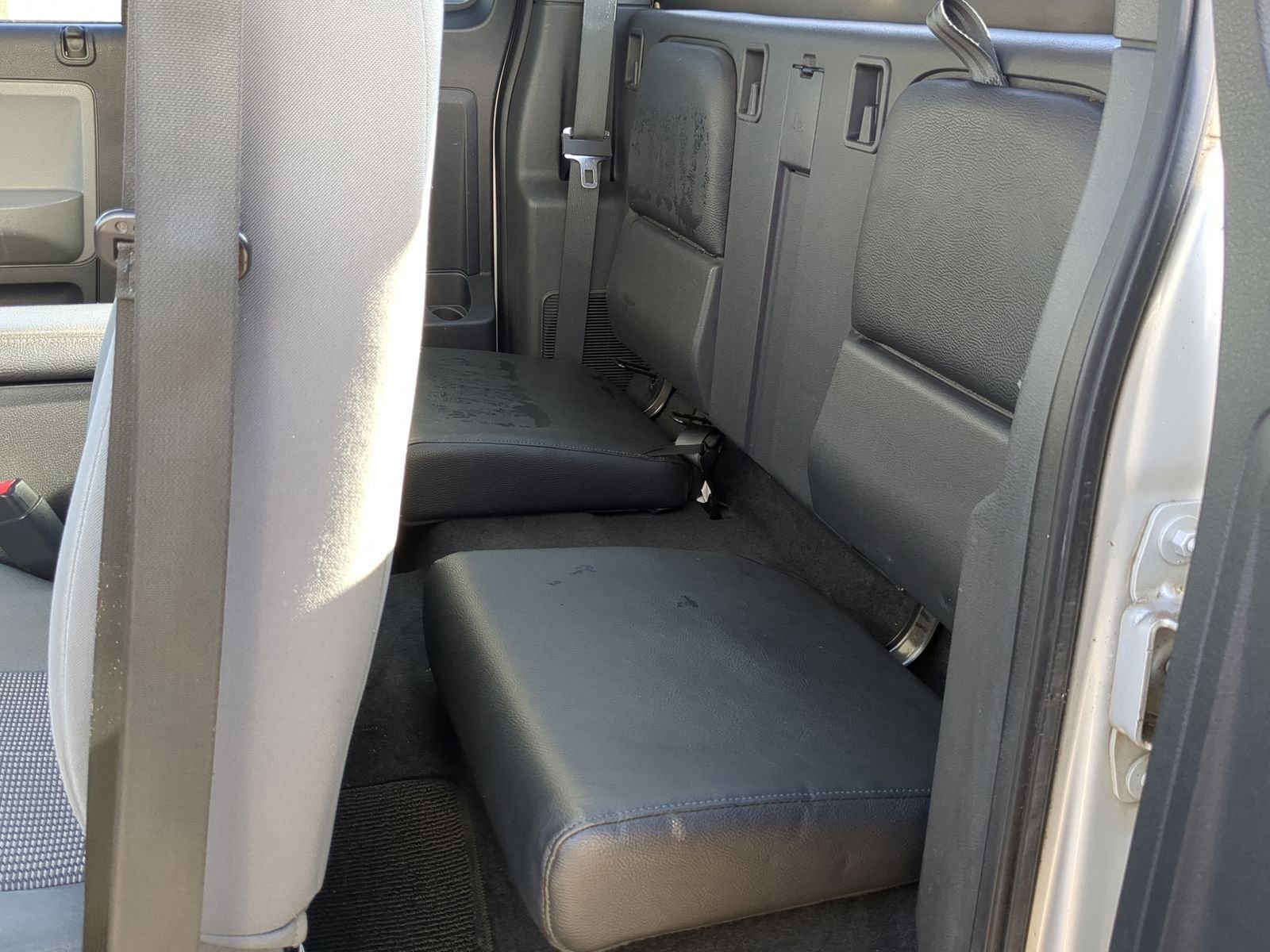 Used 2011 Dodge Dakota ST image 20