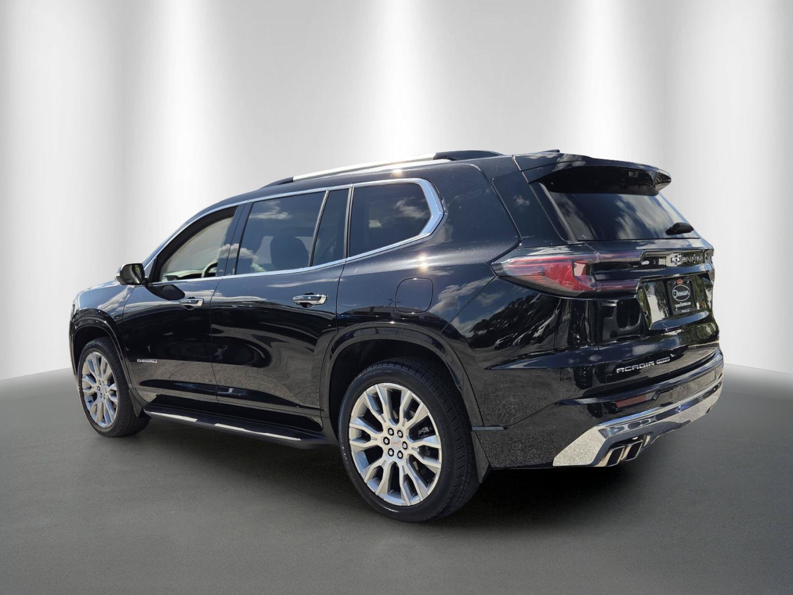 Used 2024 GMC Acadia Denali w/ Super Cruise Package AWD/4WD image 5
