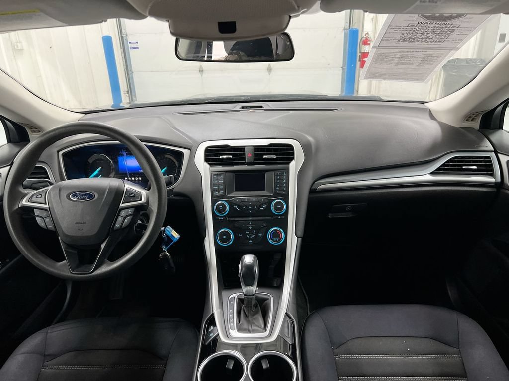 Used 2013 Ford Fusion SE FWD image 10