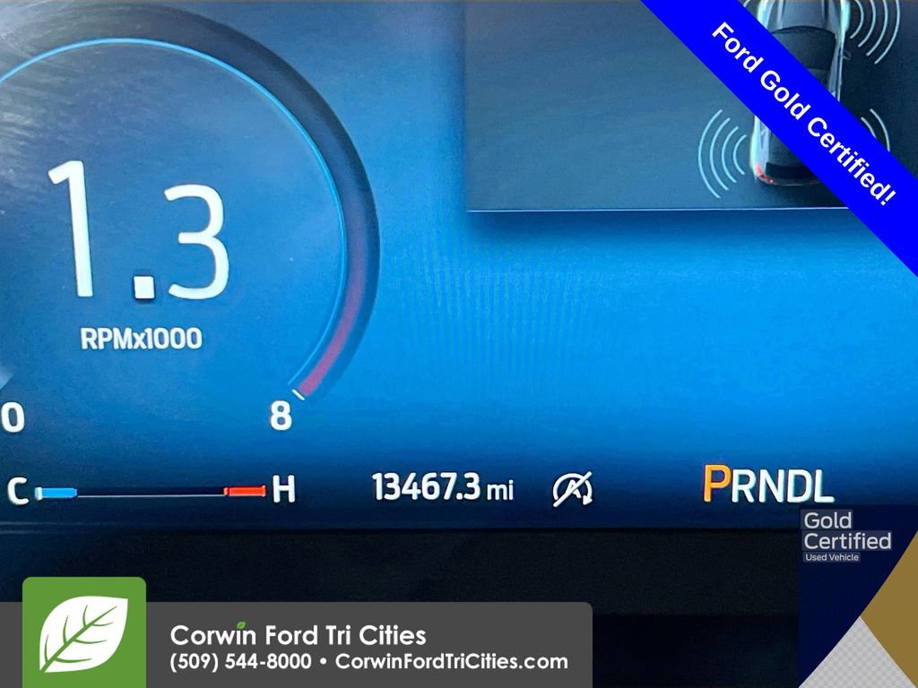 Certified 2025 Ford Escape Platinum AWD/4WD image 2