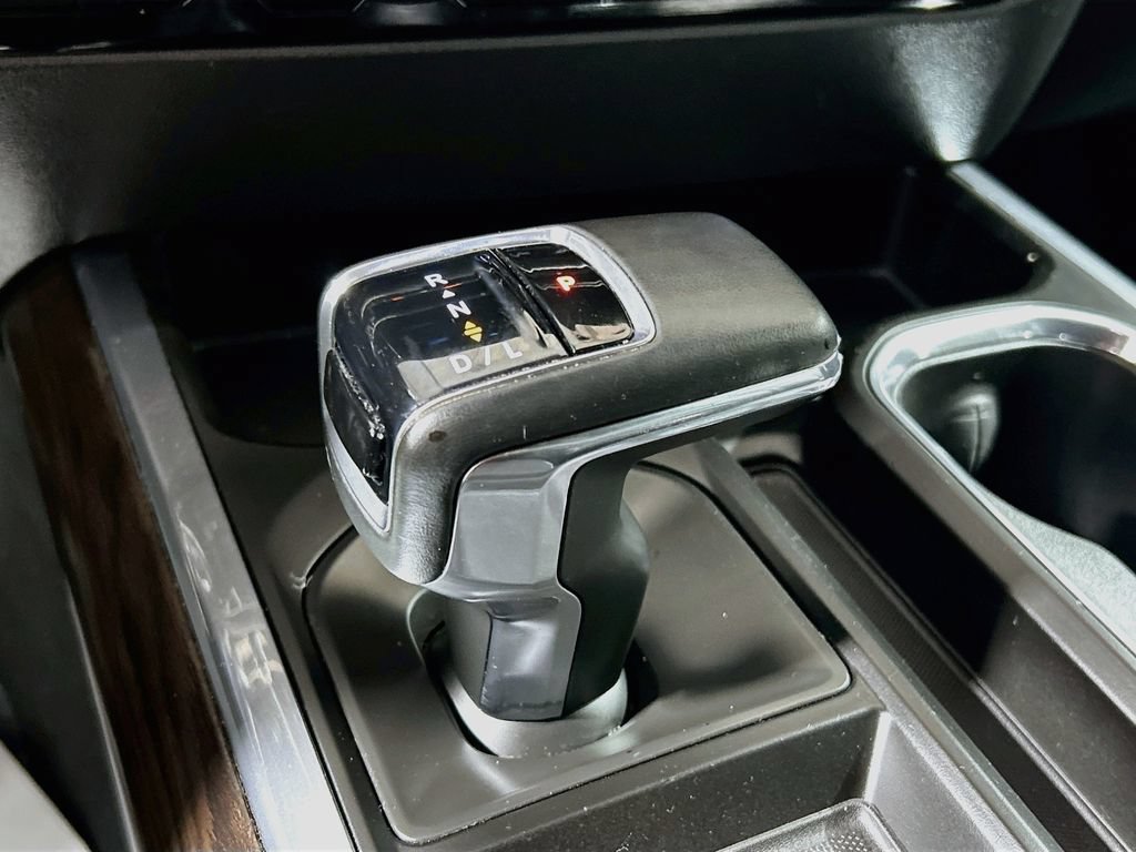 Used 2024 GMC Sierra 1500 SLT AWD/4WD image 15