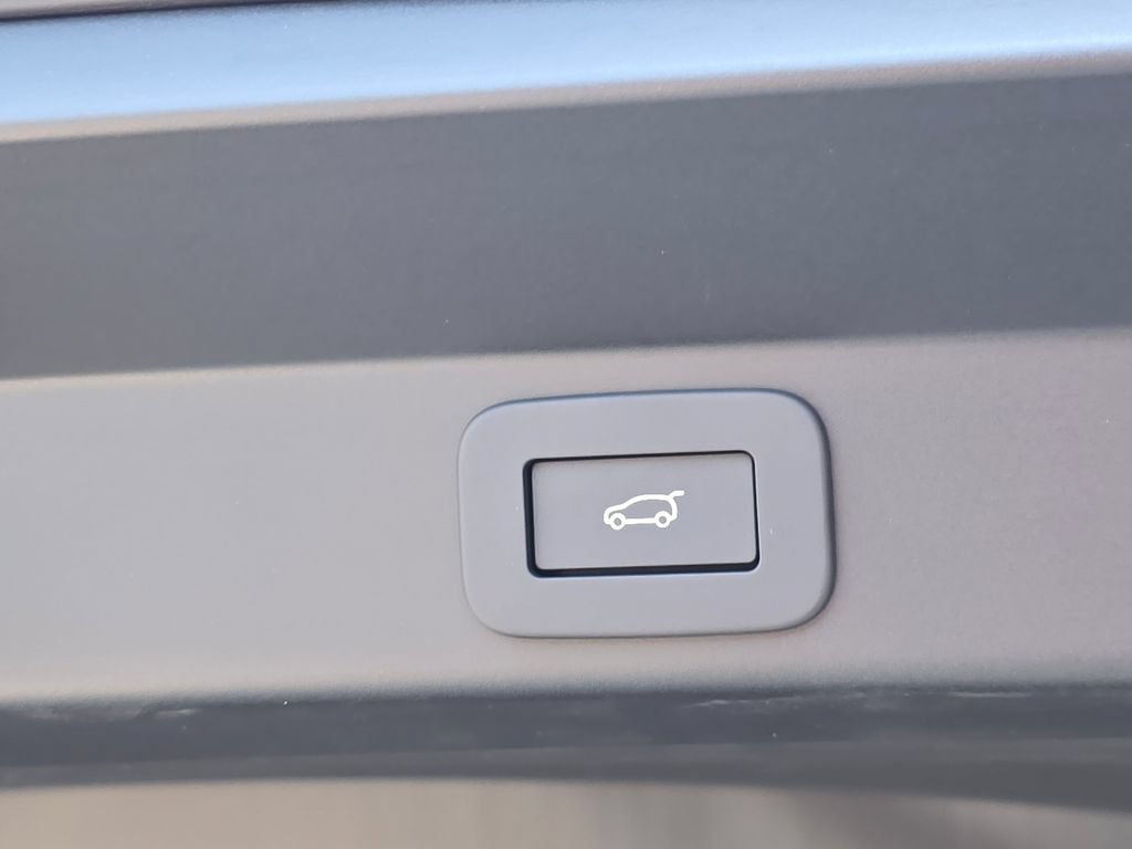 New 2026 Land Rover Range Rover Sport SE AWD/4WD image 13