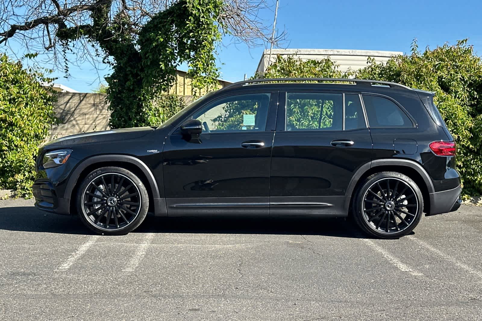 New 2026 Mercedes-Benz GLB 35 AMG 4MATIC image 6