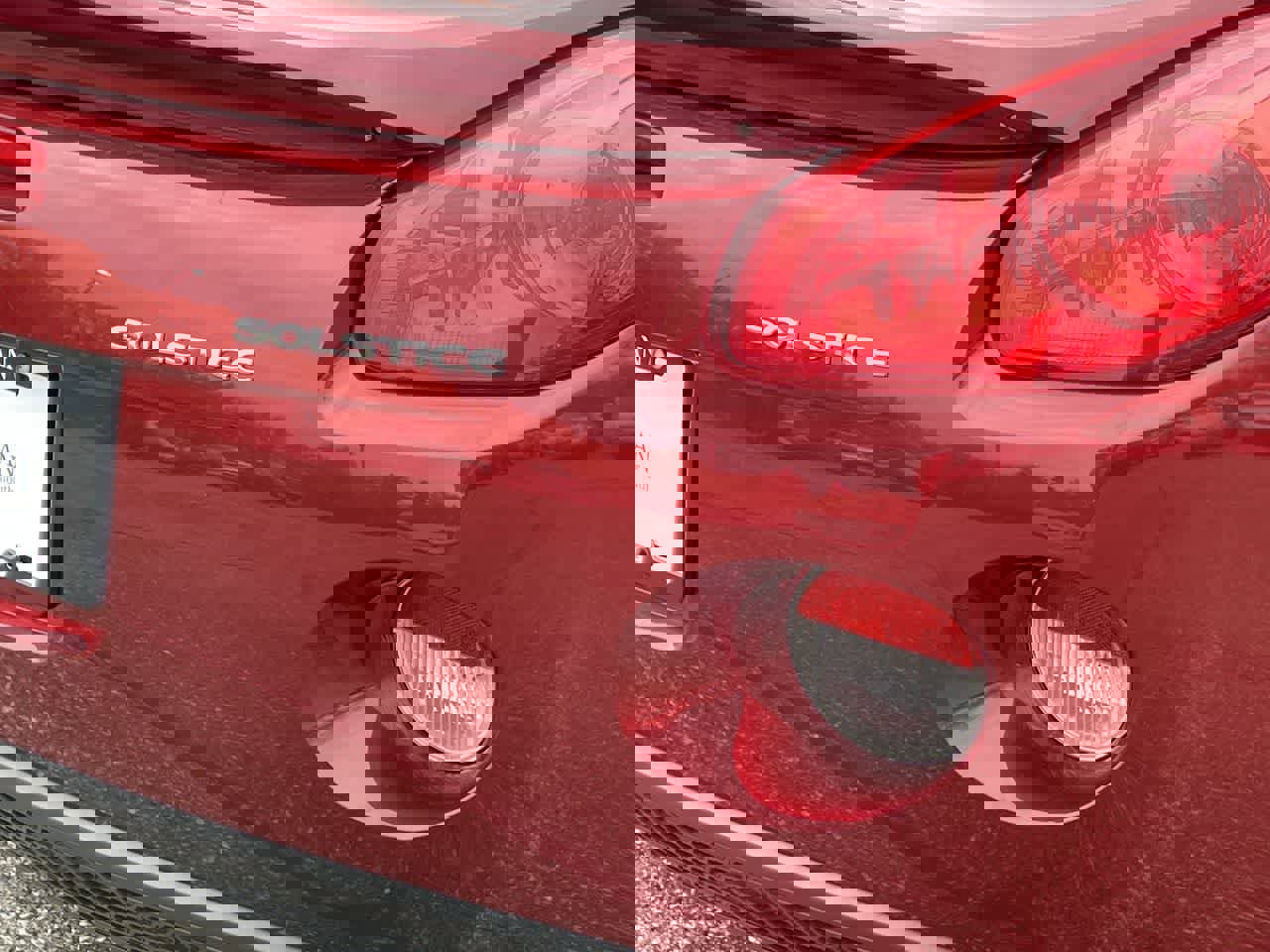 Used 2009 Pontiac Solstice Coupe w/ Premium Package RWD image 35