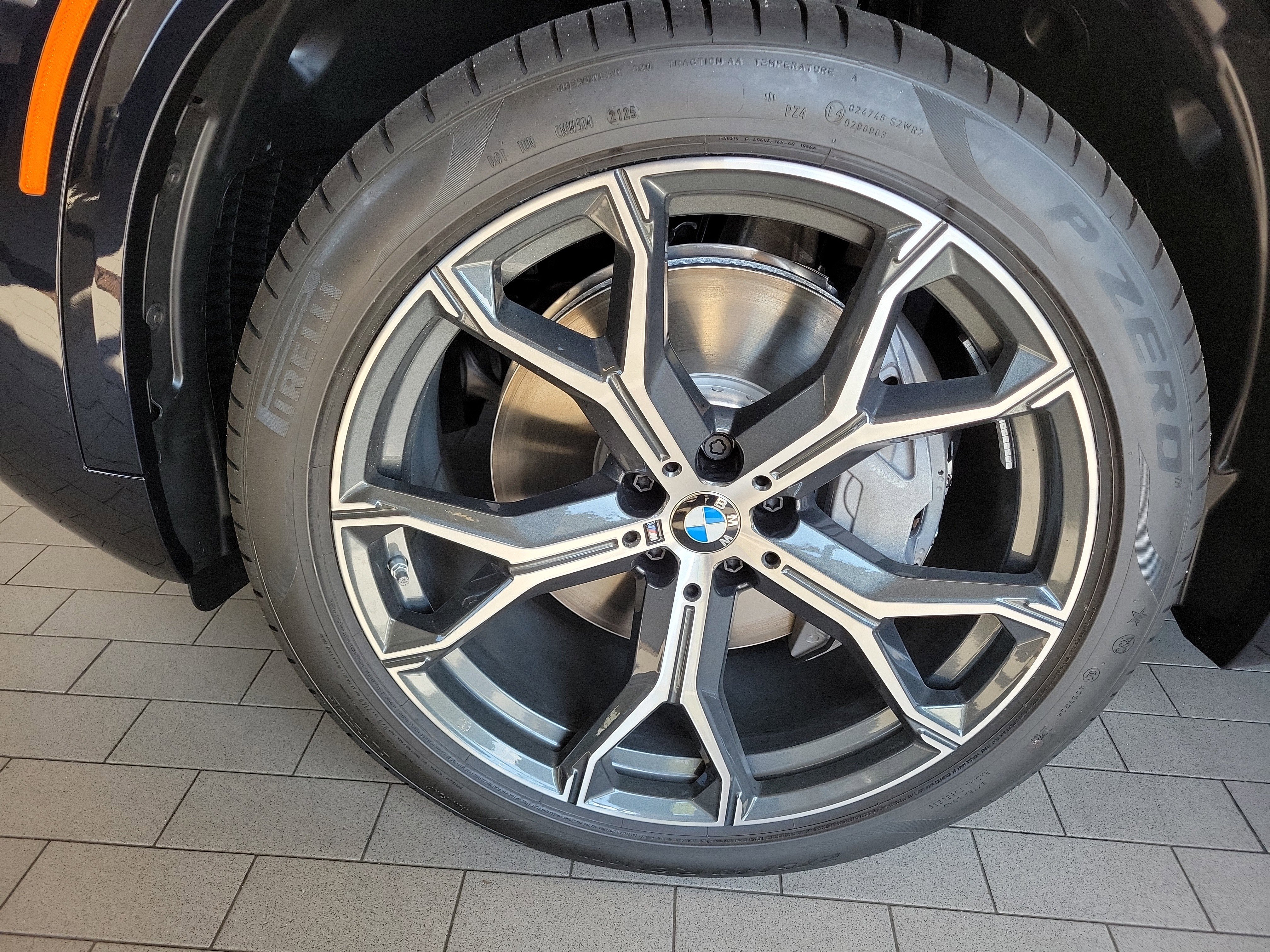 Used 2026 BMW X5 xDrive50e w/ M Sport Package image 12