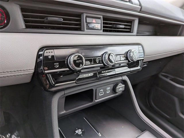 New 2025 Honda Pilot Touring image 19