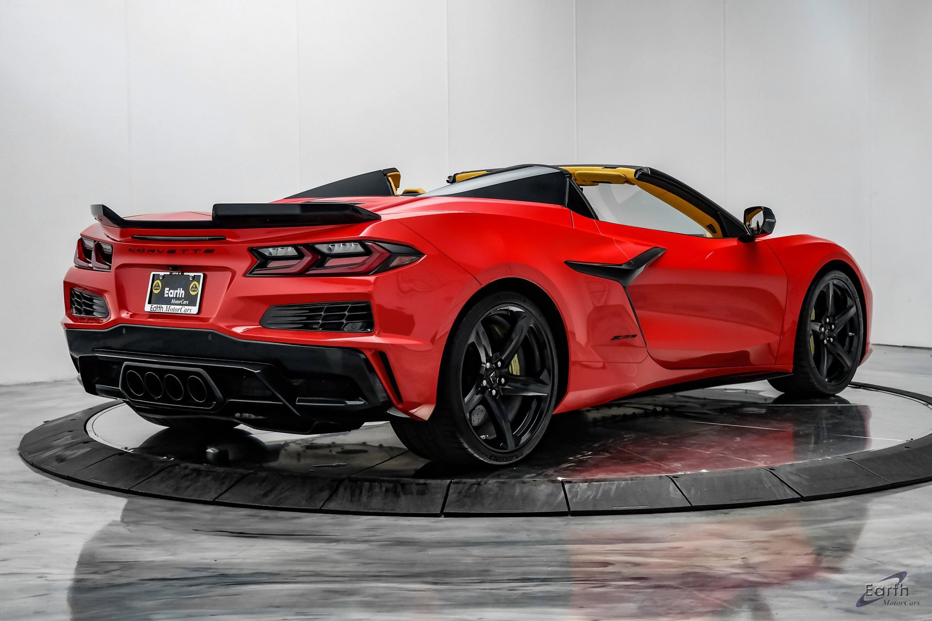 Used 2023 Chevrolet Corvette Z06 w/ Stealth Interior Trim Package image 17