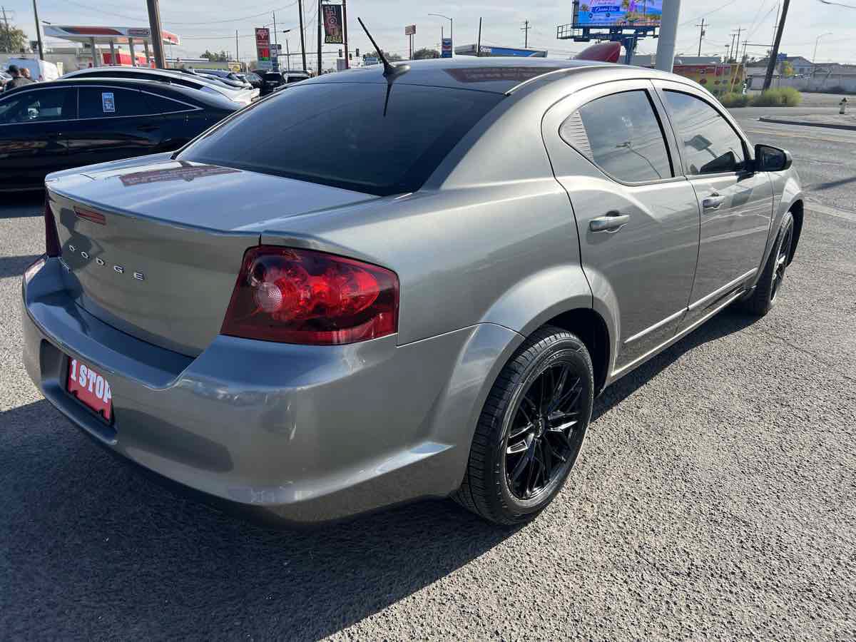 Used 2012 Dodge Avenger SE FWD image 5