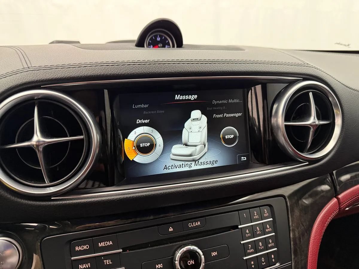 Used 2017 Mercedes-Benz SL 550 image 25