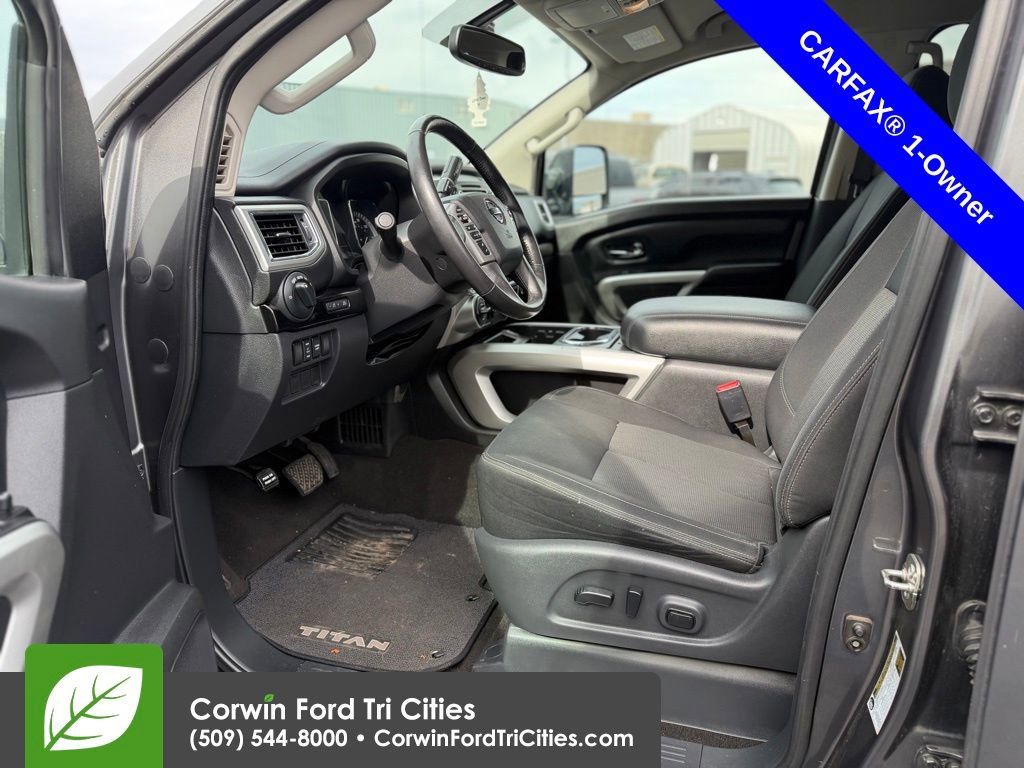 Used 2019 Nissan Titan SV w/ SV Convenience Package AWD/4WD image 6