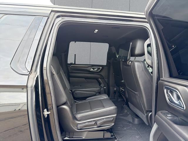 Used 2021 Chevrolet Suburban Z71 w/ Z71 Off-Road Package AWD/4WD image 17