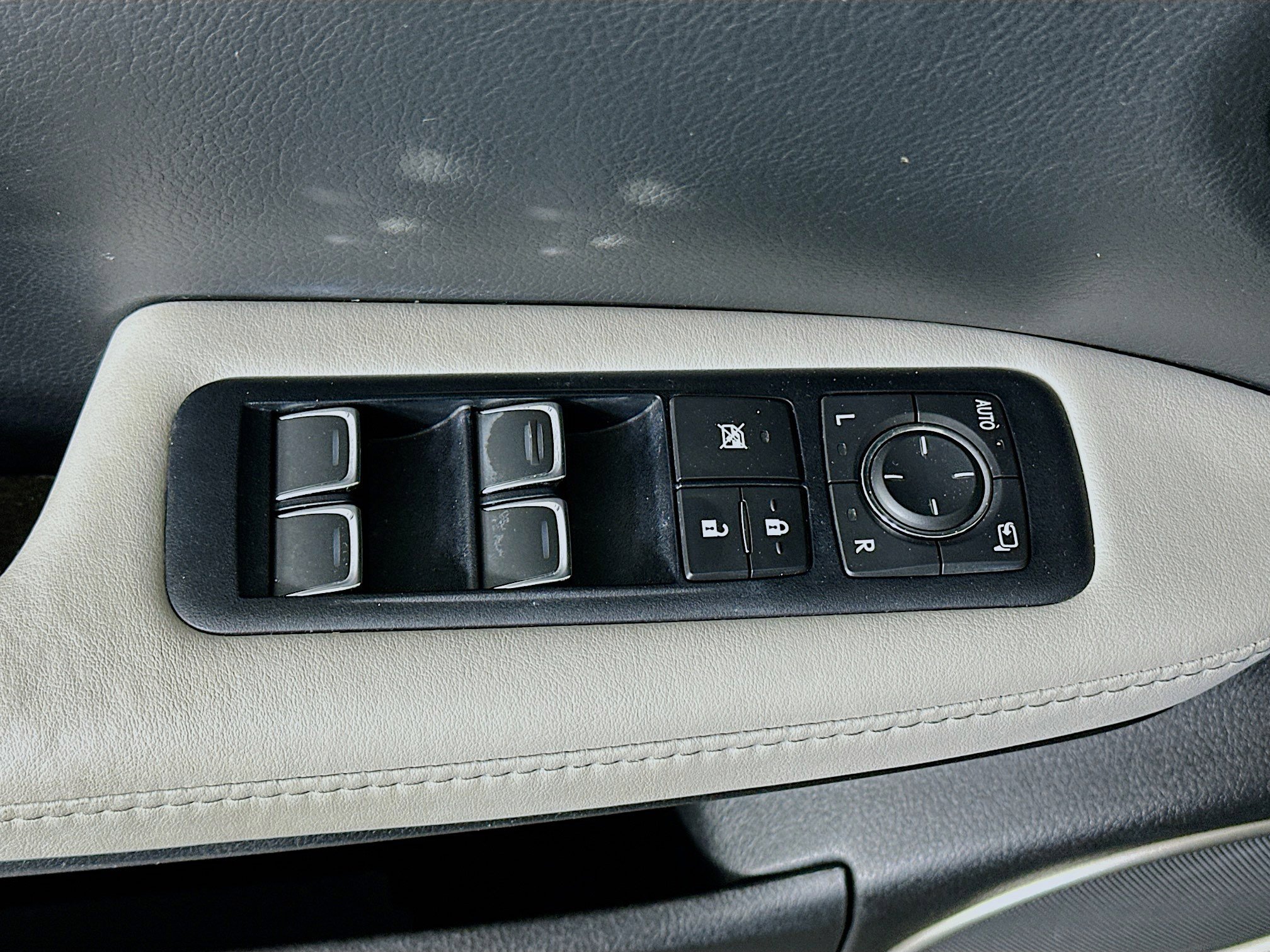 Used 2017 Lexus RX 350 AWD w/ Premium Package image 15