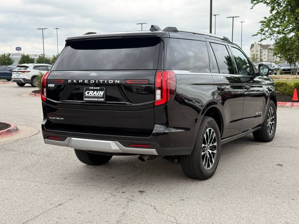 Used 2025 Ford Expedition Platinum AWD/4WD image 7