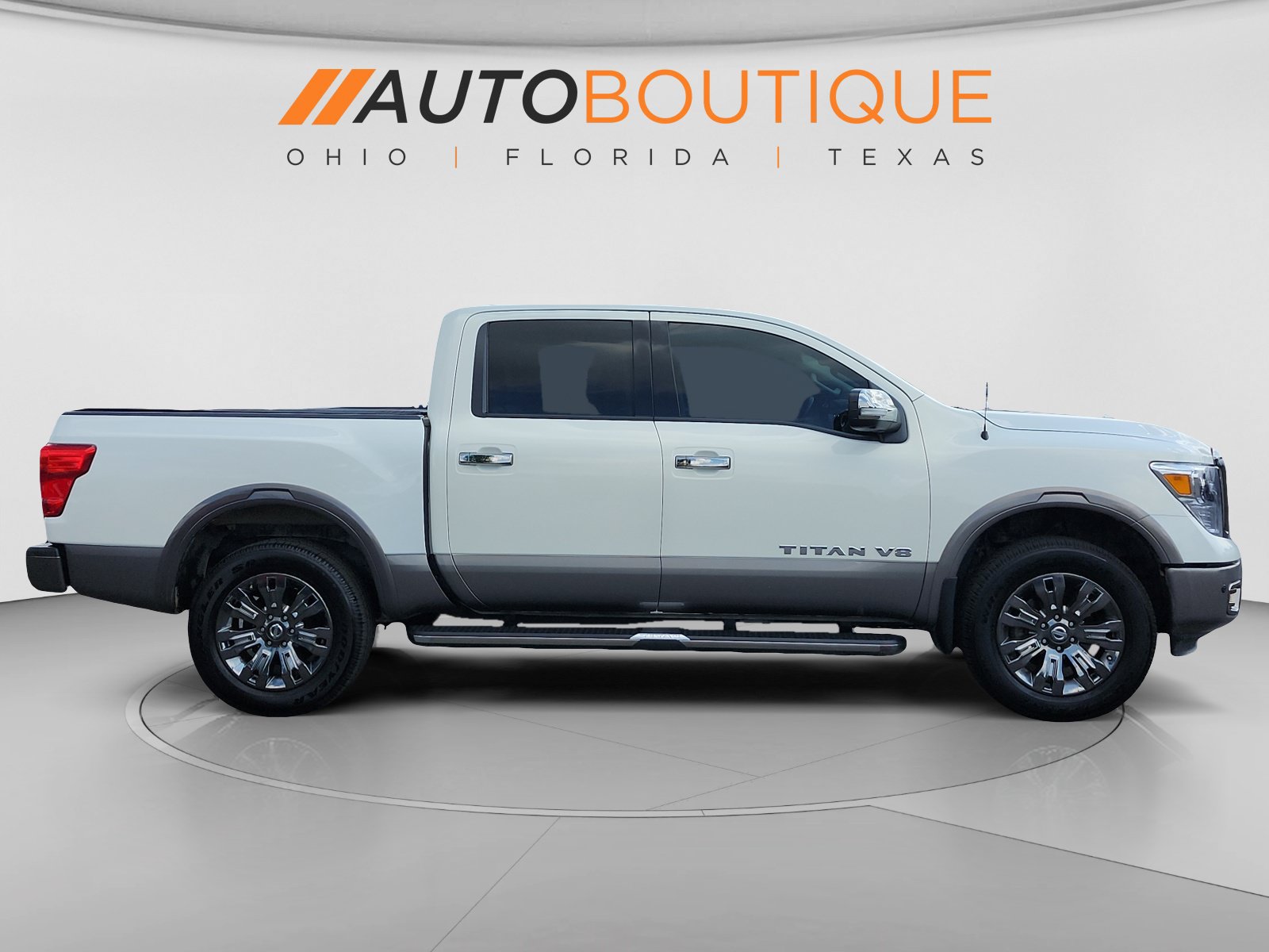 Used 2018 Nissan Titan Platinum Reserve w/ Platinum Utility Package AWD/4WD image 6