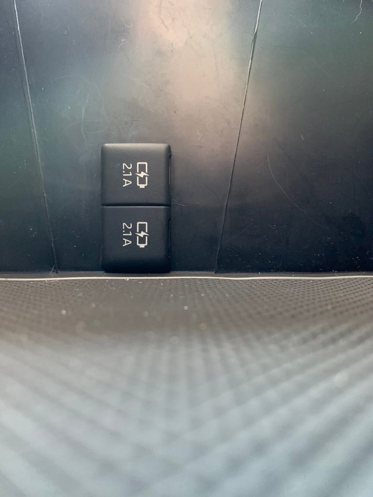 Used 2020 Toyota Tacoma Limited image 25