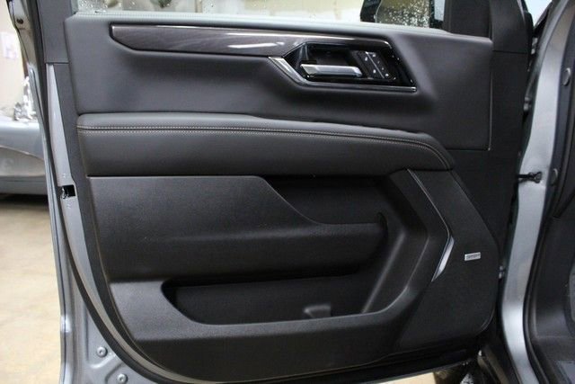 New 2026 GMC Yukon Elevation w/ Elevation Premium Package AWD/4WD image 20