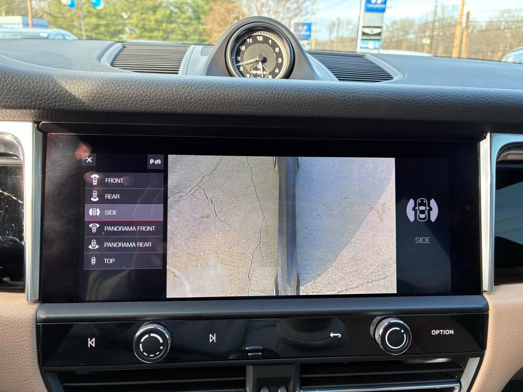 Used 2023 Porsche Macan S AWD/4WD image 41