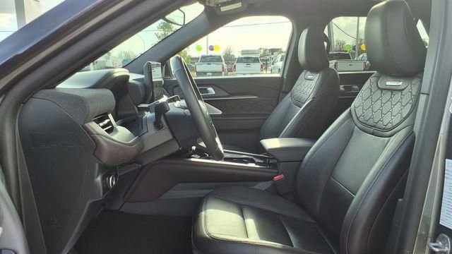 Used 2025 Ford Explorer Platinum w/ LUX Leather Package image 23